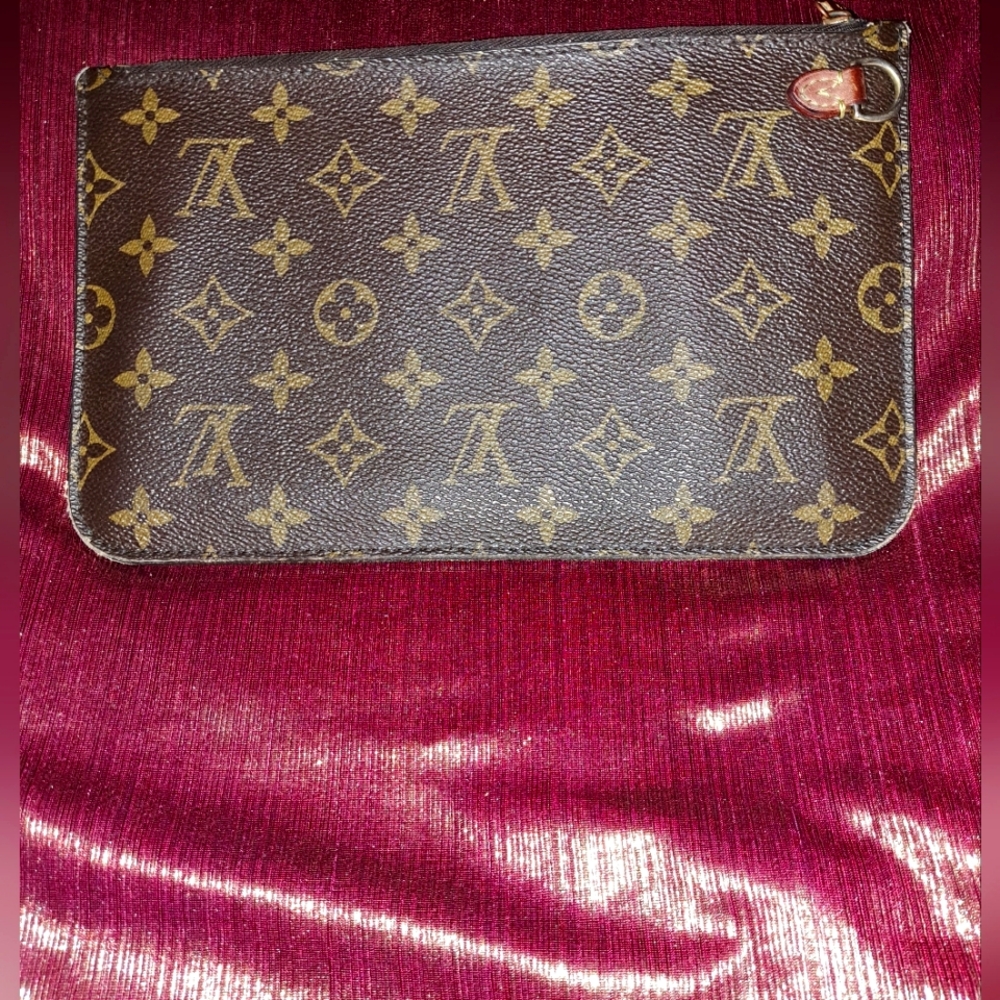 LV Pochette Without Strap